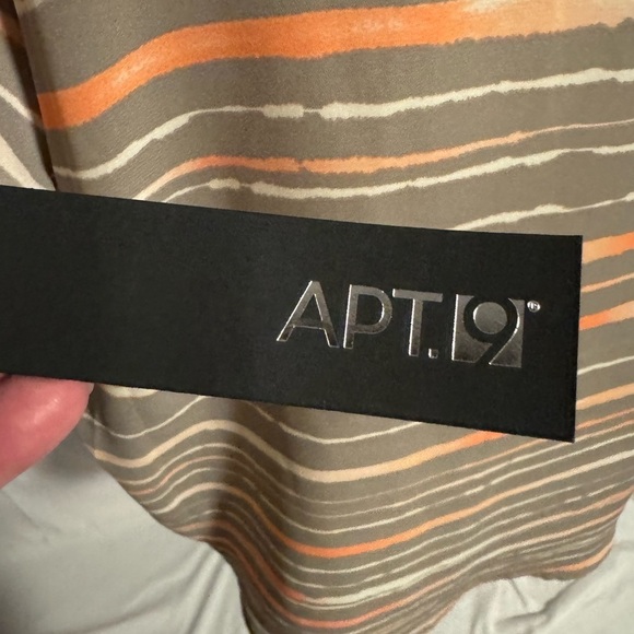 Apt 9 women’s blouse NWT - Picture 4 of 4